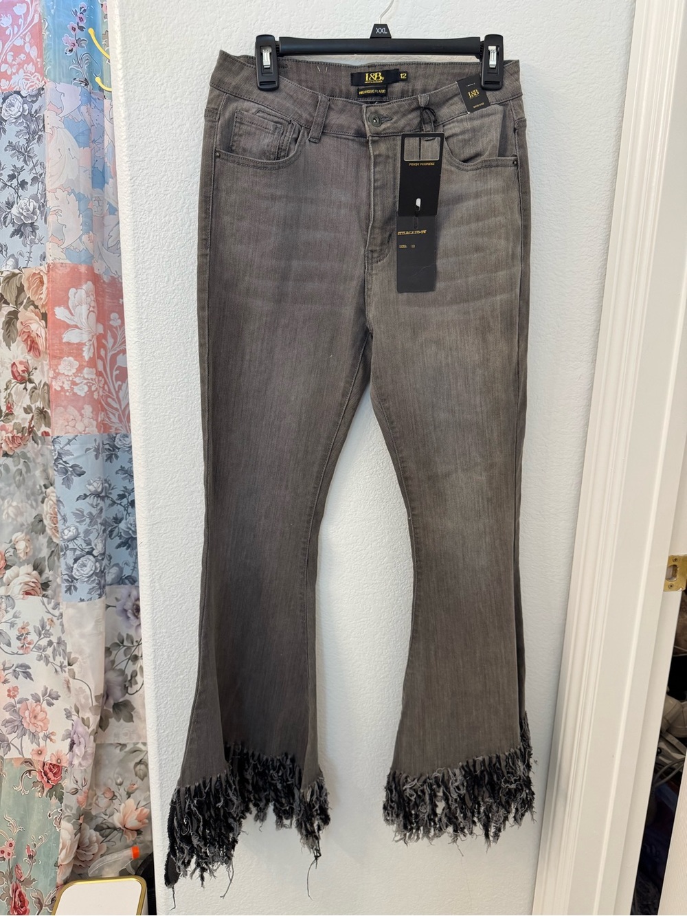 NWT Lucky & Blessed Gray Frayed Hem Flare Leg Jeans size 12 Women’s new country